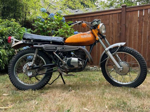 1972 YAMAHA DT250 motorcycle parts by owner vehicle
