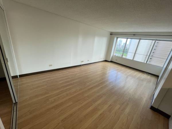 $1,585 / 450ft2 - 2525 Date St. - Regency Tower Studio 1 Bathroom Available now! (Honlulu)63939530423554121