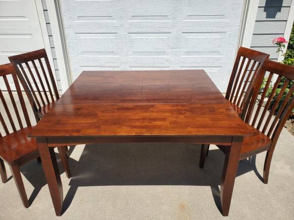Solid Wood Kitchen/Dinning Table 1