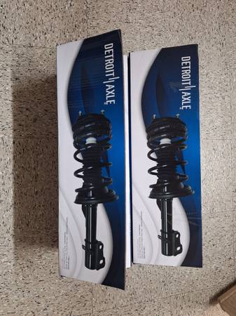 TOYOTA COROLLA COIL SPRINGS SET "NEW" 1