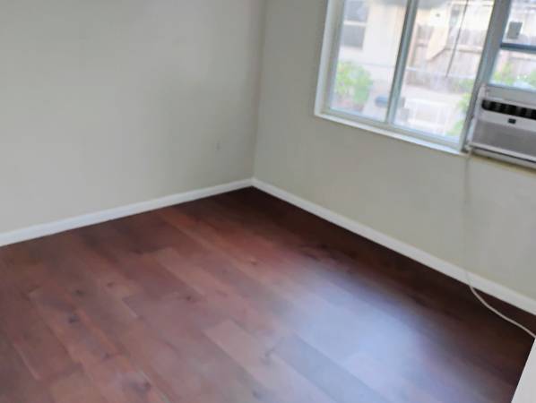 1 BD 1 bath apartment NW miami 1