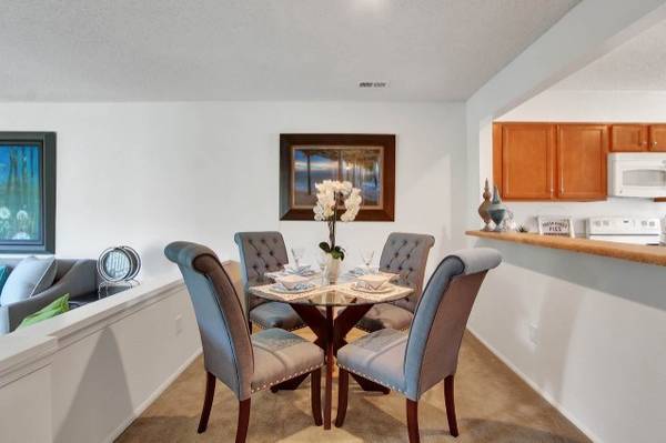 $1,474 / 1br - 900ft2 - Now showing! Gorgeous 900 Sq Ft 1 bed, 1 bath! Wonderful deal! (Richmond)64027111514625123