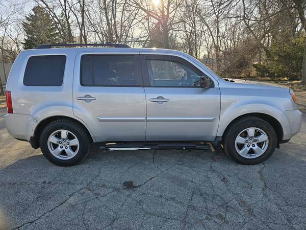 2009 HONDA PILOT - $2,999 (ZION ILLINOIS)63616785921409123