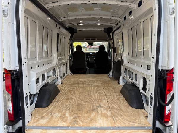 2020 Ford TRANSIT 250 148WB - Photo 9