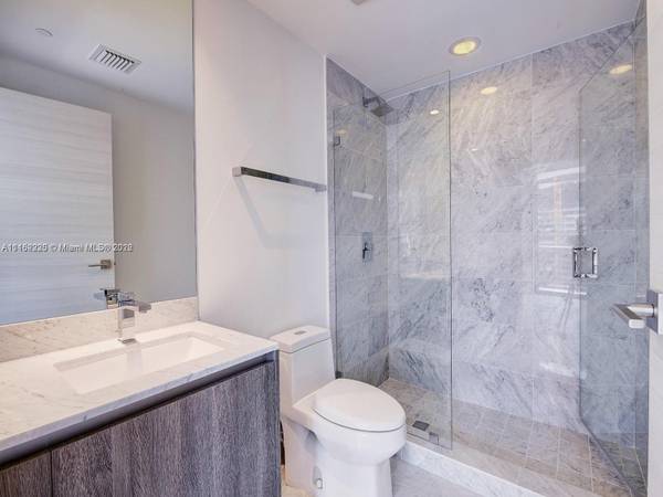 $890,000 / 2br - 1119ft2 - SLS Lux Brickell 2 Bedroom unit with Great Views (Brickell)63906440601730124
