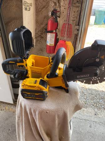 Dewalt 9” cut off machine 1