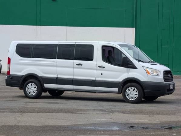 2015 Ford Transit 350 Wagon  XLT w/Low Roof w/60/40 Side Door Van 3D V 1