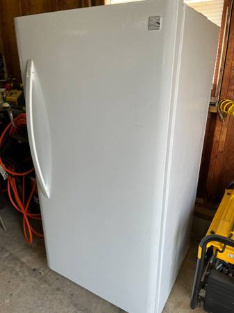 Kenmore Upright Freezer 1