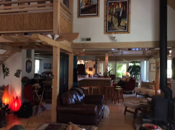 $1,600 / 1br - 450ft2 - Felton Sunny Ridgetop Home (santa cruz)63622958251905123
