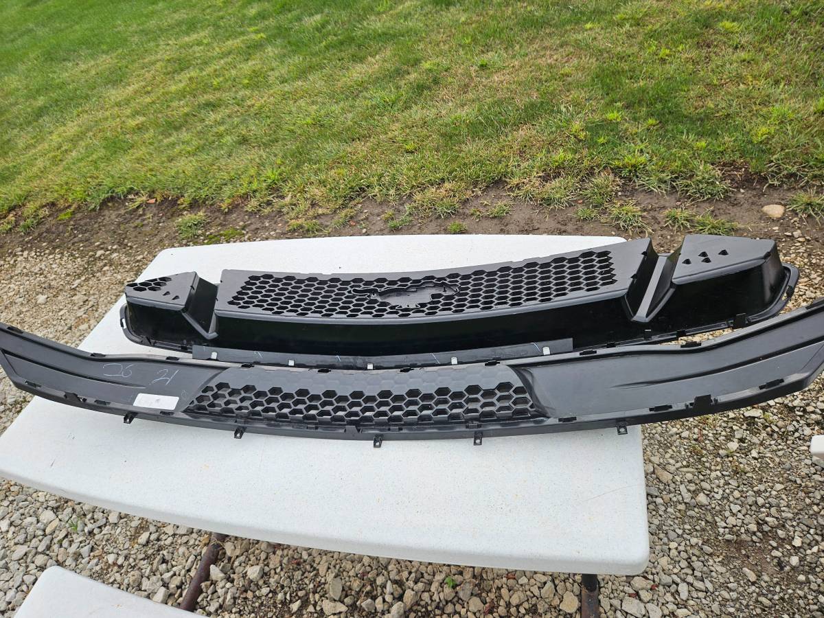 Ford GT 2017 Upper Bumper grille