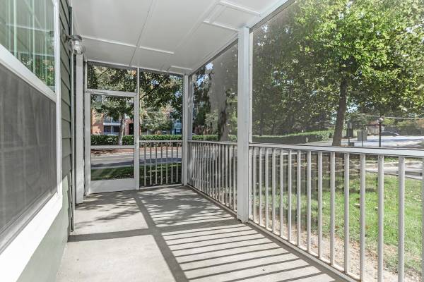 $1,820 / 1br - 730ft2 - Play Area, Energy-efficient Windows, Ceiling Fans (8017 Ashberry Ln, Pasadena, MD)63694446870657121