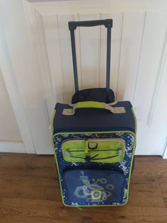 Kids suitcase 1