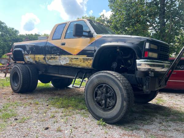 1990 Chevrolet C3500 Dually,Cat 3116, Allison - $10,000 (Murfreesboro)63621475884033122