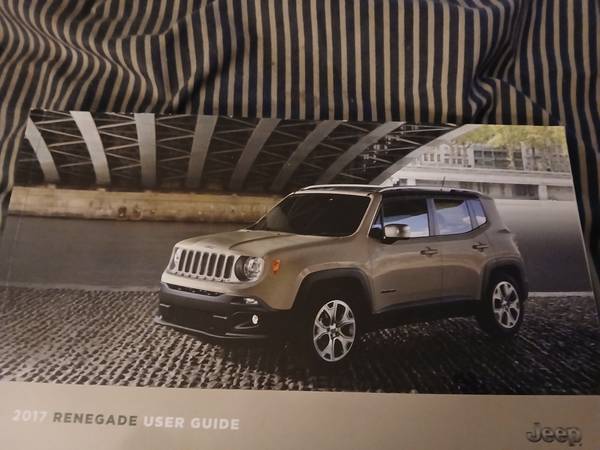 2017 Jeep Renegade Owners Manual Like New 1