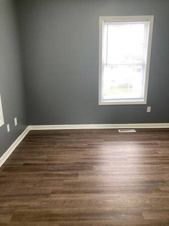 $1250.00 / 1br - 744ft2 - Sunny Tweetsie Trail Cottage63842023882113124