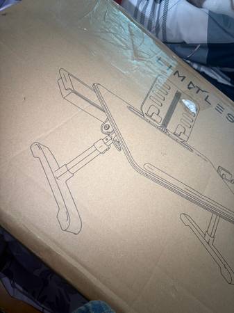 LIMITLES Adjusting work station 1