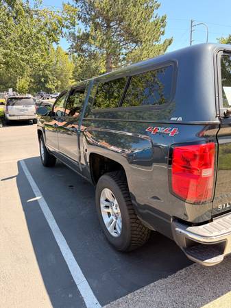2017 Chevy Silverado 1500 4x4 LT Camioneta - $15,000 (Renton)63624422684545124