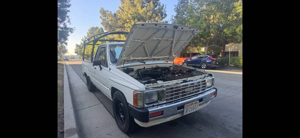 1985 Toyota PU - $6,000 (santa clara)63478205014913121