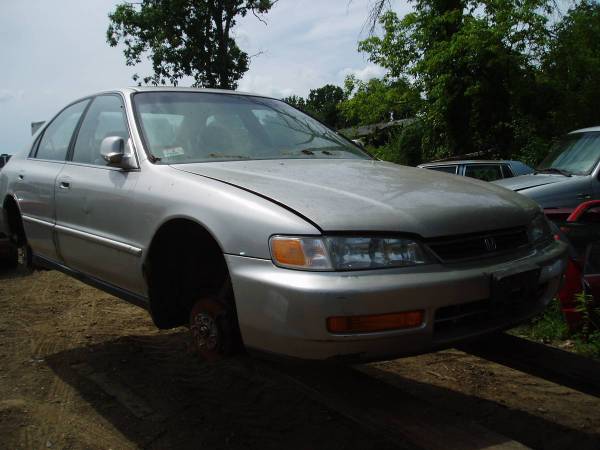 1994-1997 Honda Accord Windshield 1