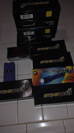 Stun gun flashlight combination very powerful 1