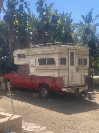 Lance overhead camper 1