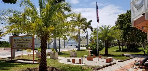 $1,400 / 1br - $1400 Estudio / 1 baño - ¡Al otro lado de la playa! (Ft. Pierce - South Hutchinson Island)63799908971649121