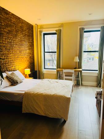 Cozy Room in Brooklyn

,800

                        Brooklyn