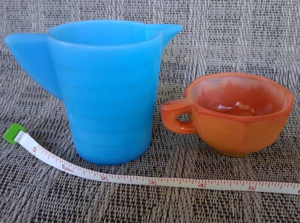 Beautiful vintage Akro lot of 2 Agate blue and orange cup, Creamer