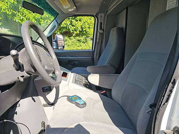 2008 Ford Super Duty E-350 Cutaway DRW Type III Ambulance - $12,99563487813267713124