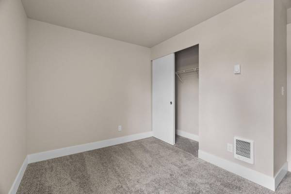 $1,699 / 2br - 776ft2 - Ample Parking, Situated in Lakewood!, 2 bedroom (10821 108th Avenue Southwest, Lakewood, WA)63852482346497123