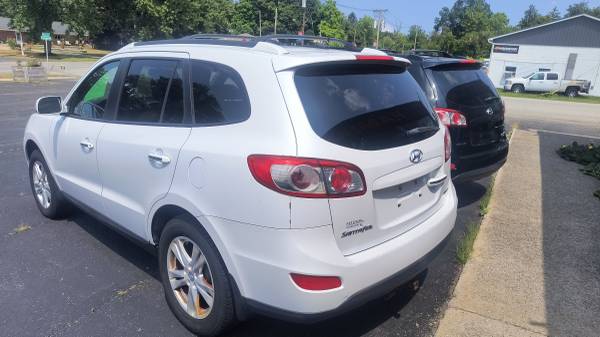 2012 Hyundai Santa Fe - Tracción en las cuatro ruedas - $6,495 (North Collins, NY)63471576753923122