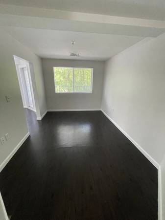 $2,325 / 2br - 1125ft2 - Scenic View, Balcony, 24/7 Emergency Maintenance (180 Woodbury St, Manchester, NH)63932055008770122