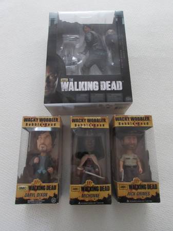 Walking Dead Action Figure & Bobble Heads 1
