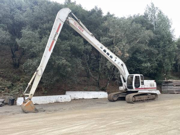 Deere Long reach 60' 1999 1