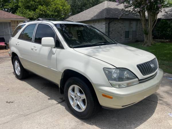 LEXUS Rx300 CLEAN CASH - $3,700 (North Houston)63622362958211121