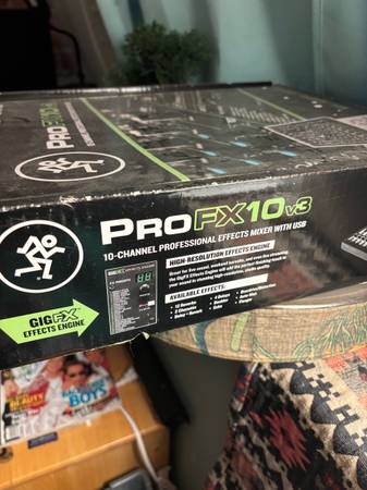 Mackie Pro FX 10 Channel Mixer v3 1