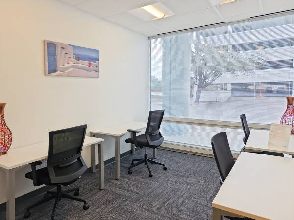 Professional large office for Client-Facing Teams 1