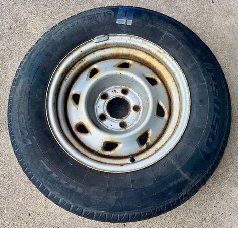 Prime Well PS850 P205/75R15 Tire And Wheel 1