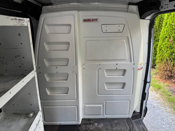2019 Ford transit 250 - Photo 11