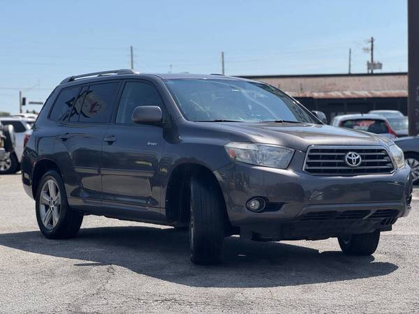 2008 TOYOTA HIGHLANDER*1500ABAJO* COMPRE AQUÍ PAGUE AQUÍ* SUV DE 3 FILAS - $1,500 (Gainesville GA)63620134142595122