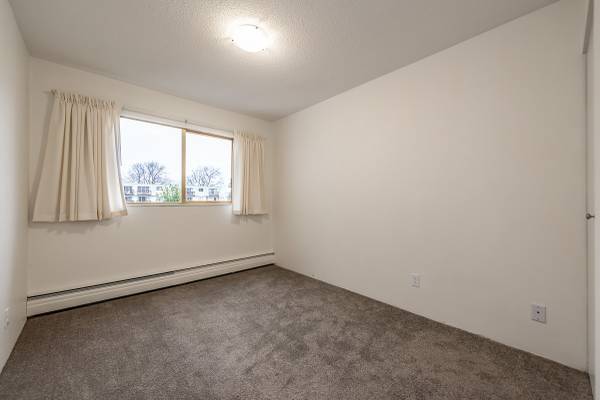 Seaport Apartments - 1 Bedroom - Available October 15th 3