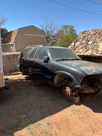 2000 chevy Blazer 1