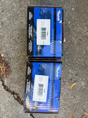 2002-2003 Civic 4 lug rear hubs 1