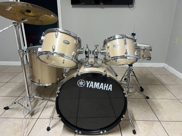 Yamaha Rydeen Drum set 1
