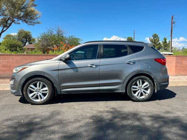 2013 Hyundai Santa Fe 1
