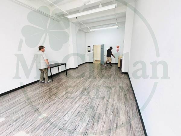 $2,058 / 650ft2 - Bright, Versatile commercial Space. Natural Light. Reception. Nice❣️ (Midtown West)63816602384513122