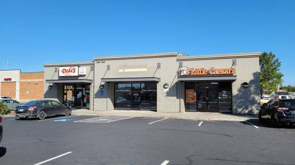 Modern and well-maintained property on Lancaster - 1301 & 1634 SF 1