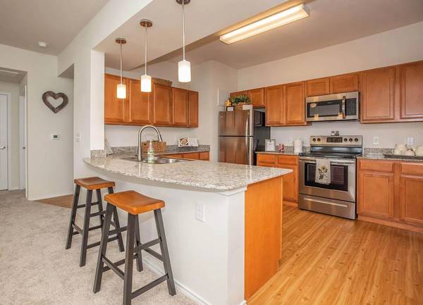 $2,136 / 2br - 1334ft2 - You'll love your new home! Check out our 2 BR. (Webster)63906680565763124