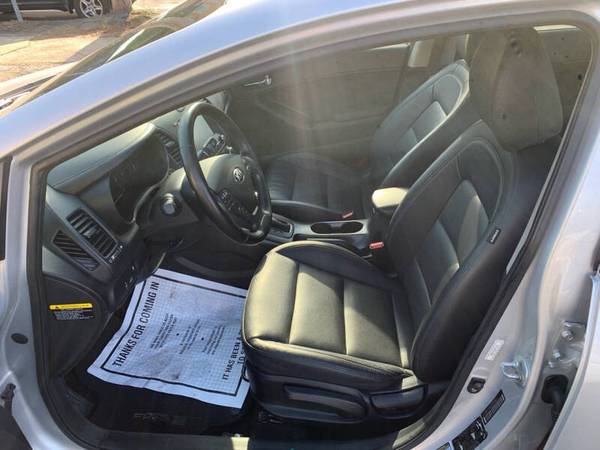 2016 Kia Forte EX**77K MI**AUTO**LEATHER**NAVI**LOADED! - $9,900 (Arlington, MA)63624473773187124