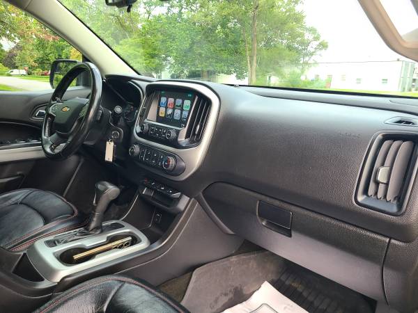 2018 Chevrolet Colorado LT 3.6L - Photo 15
